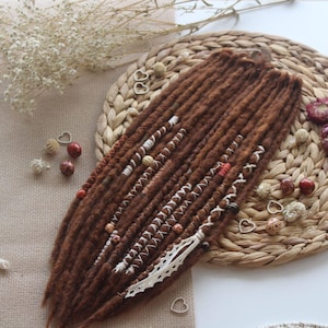 Kastanien Teilset Synthetische Dreadlocks, 16 einseitige, 42 cm langer Crochet-Core, verzierte Haarverlängerungen