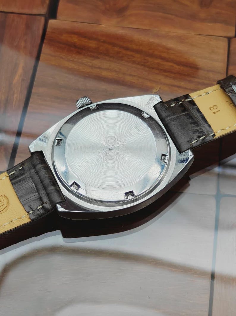 Reloj de pulsera vintage Ulysse Nardin para hombre / Mecánico suizo de cuerda manual restaurado imagen 9