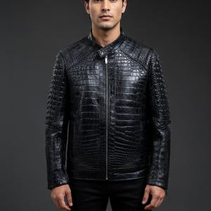 メンズ ブラック クロコダイル型押し バイカージャケット、スリムフィット モーターサイクルコート