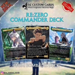 Könnte beinhalten: Ein individuelles Kartenspiel mit Charakteren aus Re:Zero. Das Deck enthält drei Karten: Emilia, Natsuki Subaru und Echidna. Die Karten haben einzigartige Kunstwerke und Texte mit einem grünen und goldenen Rand. Das Deck ist mit "Commander Deck" beschriftet.