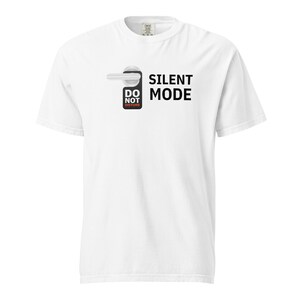 Camiseta "No molestar - Modo silencioso" – Camiseta minimalista con humor y estilo tecnológico
