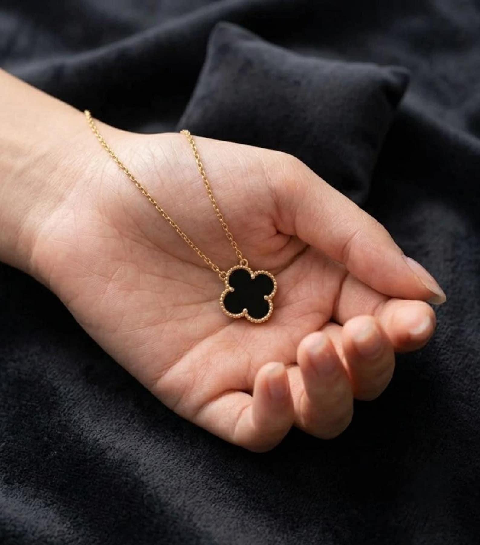オニキスクローバーペンダント - Etsy 日本