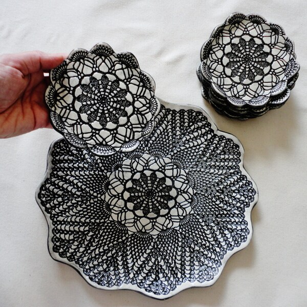 Lace Textured Shabby Chic Rustic Style Ceramic Serving Dish Set, Black and White Floral Crochet Imperssed Large Plate with 5 Small Plates