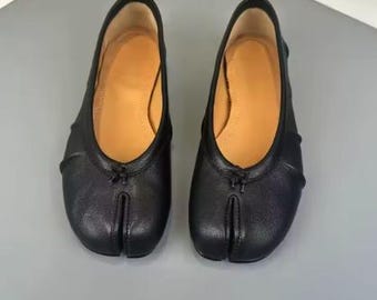 Women's Black Tabi Split Toe Shoes