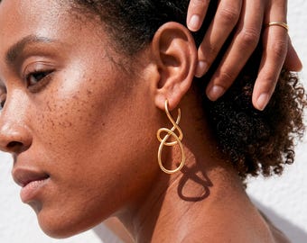 Unendlich Schleifen Drop Baumeln Ohrringe - Große Gold Knot Ohrstecker, klobige Statement Schmuck, Frauen Geschenk