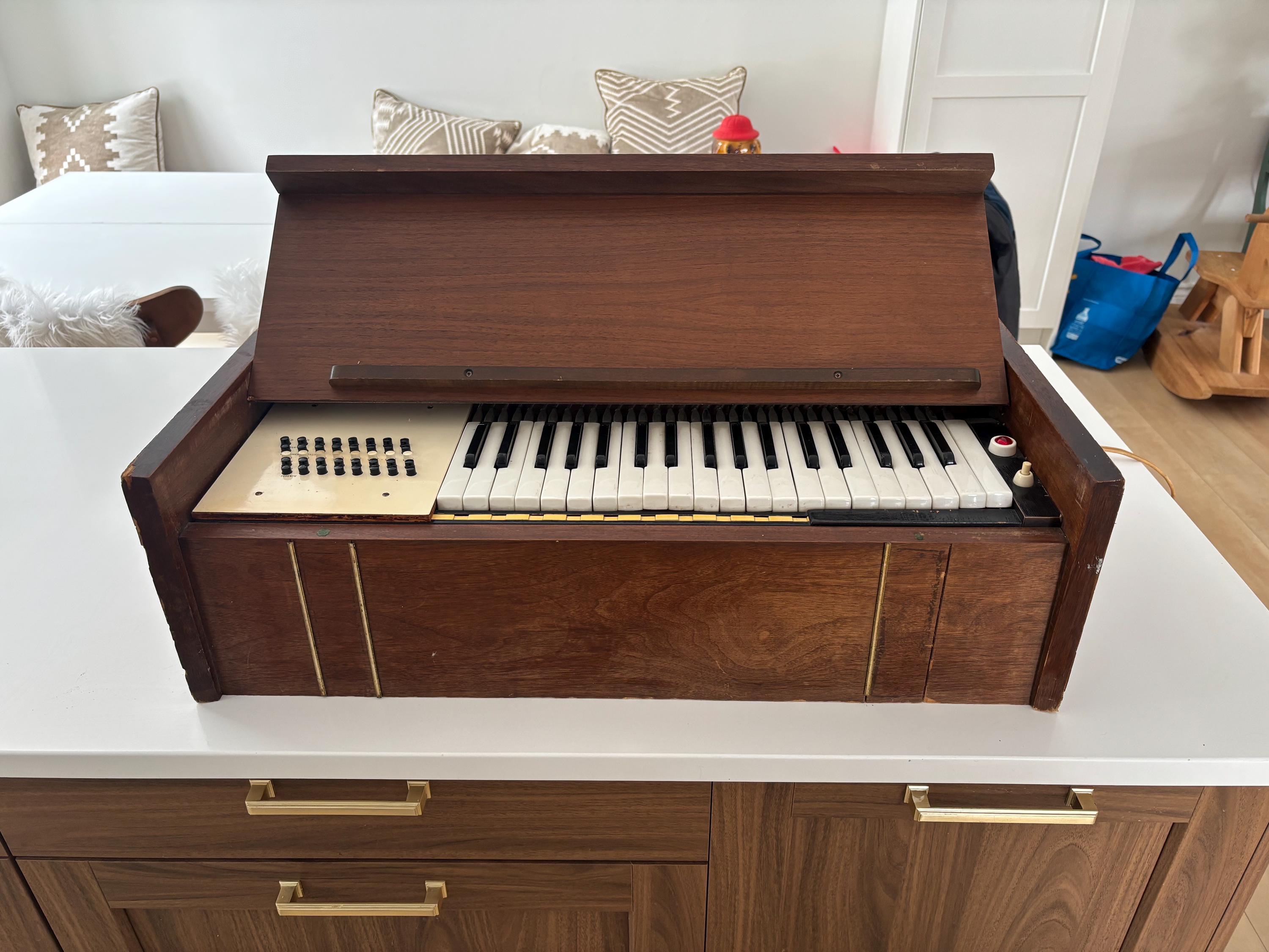 Vintage Electric Organ - Etsy Canada