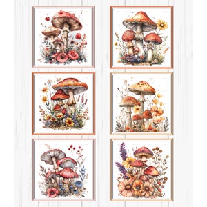 Op de afbeelding: Zes ingelijste aquarelprints met kleurrijke paddenstoelillustraties. Elke print toont een unieke opstelling van paddenstoelen, bloemen en bladeren in tinten rood, oranje, geel en paars. De frames hebben een warme, metallic kleur.