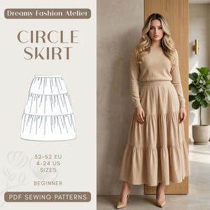 Pode incluir: Uma mulher usa uma saia circular bege e um top a condizer. A saia tem um design em camadas. A imagem também apresenta um desenho da saia e o texto "CIRCLE SKIRT" e "PDF SEWING PATTERNS". Os tamanhos da saia são 32-52 EU e 4-24 US.