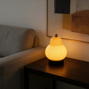 Cream Pear Table Lamp, Rechargeable Touch Bedside Light, Aesthetic Night Light, Cozy Bedroom Decor, Handmade Ambient Lamp, Warm Mood Lightin