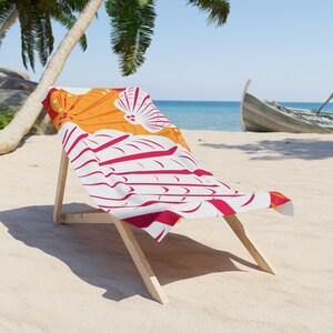 Uitdagend roze schelpen strandlaken | Tropisch oranje schelppatroon