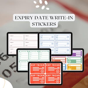Könnte beinhalten: Eine Sammlung von Aufklebern zum Eintragen des Verfallsdatums in verschiedenen Farben, darunter Rot, Grün, Blau und Lila. Die Aufkleber bieten Platz für Produkt, Datum und weitere Details. Der Text "EXPIRY DATE WRITE-IN STICKERS" ist oben zu sehen.