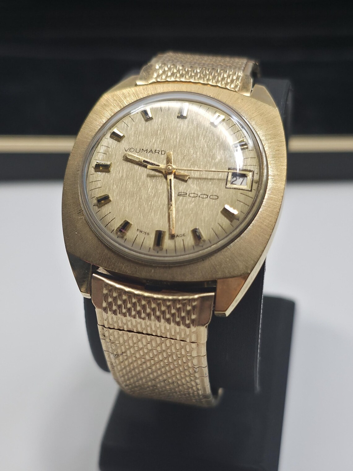 1968-1972 Serviced Vintage Swiss Voumard 2000 Back-Wind Watch – 1970s Gold Tone TV Case w/ Original Box, foto 1 de 5