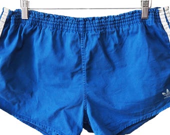 Vintage Adidas shorts maat XL, blauw, retro sportstijl, gemaakt in West-Duitsland, katoen, klassieke 3 strepen, jaren 80 sportstijl, lichtgewicht sportkleding.