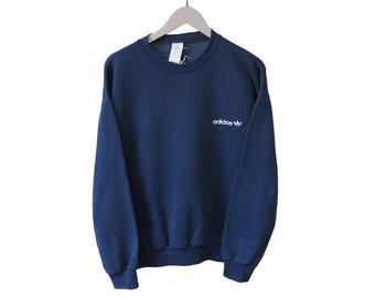 Vintage Adidas sweatshirt maat M, ronde hals, blauw, retro sportstijl, jaren 90, sportieve trui.