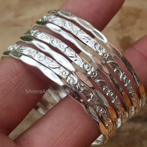 Conjunto de brazaletes de plata de ley con diseño, pulseras apilables texturizadas, joyería minimalista bohemia.