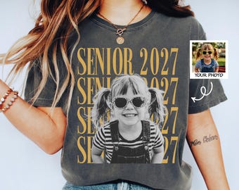 Personalised Vintage Photo And Year Senior Shirt: Custom Graduate Picture Shirt, Class of 2027 Graduation Gift, Back To School 1st Day Shirt