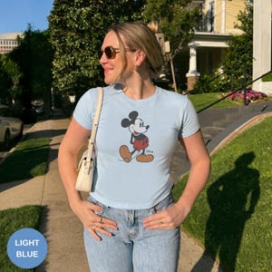 Camiseta retro de Mickey Disney para bebé, camiseta clásica de Mickey para bebé, camiseta Bella Canvas para bebé, top corto de Mickey Mouse estilo Y2K de los 90 imagen 4