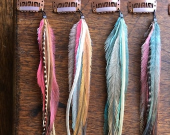 Extensions de cheveux de plume, plumes de cheveux de sirène dans des pastels doux, chutes de cheveux, pince à cheveux d'extension de plume, pinces à cheveux de plume, accessoires de cheveux