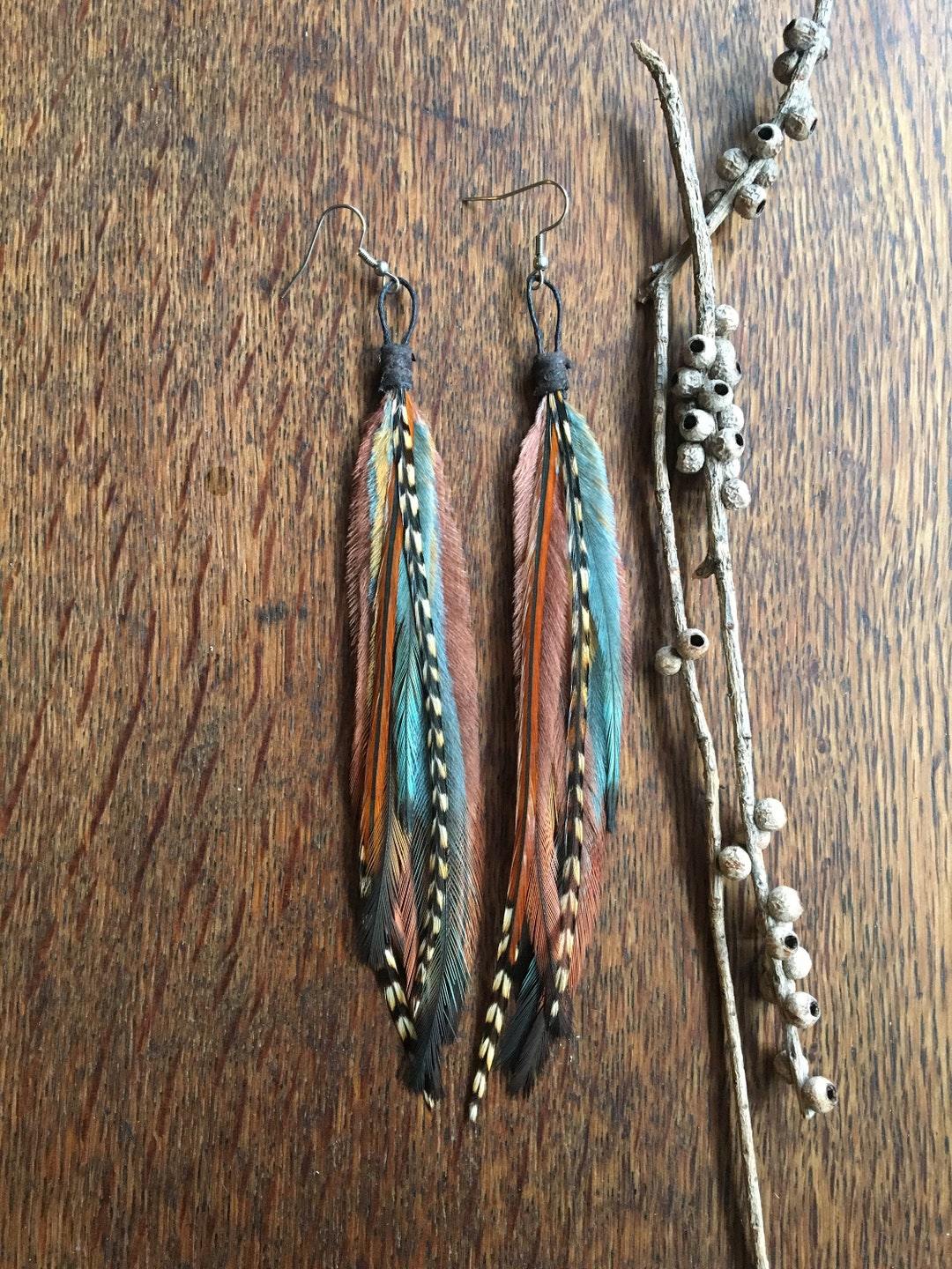 Orecchini pendenti lunghi con piume, stile boho, gioielli con piume