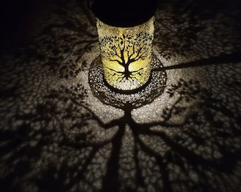 Linterna solar Árbol de la Vida, decoración de jardín con recortes de metal, luz solar colgante impermeable para exteriores, lámpara de proyección de sombras para patio.