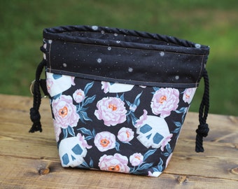 Small Floral Skull Buried in the Garden Project Bag