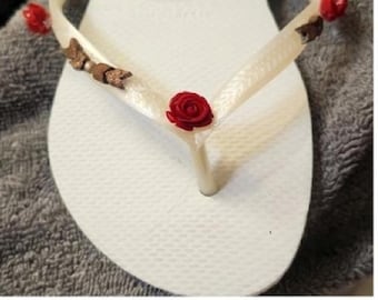 Chanclas Havaianas plateadas con cuentas azules, talla 6 W