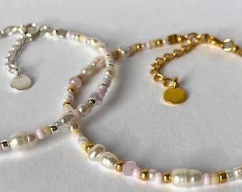 ZAMÓW W PRZEDSPRZEDAŻY - Kwiat Róży - Złoto - Ręcznie robiona minimalistyczna bransoletka z koralików - Elegancka biżuteria na co dzień