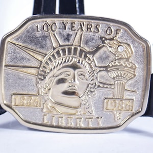 Vintage 1986 Statue of Liberty 100th Anniversary Belt Buckle - 2.5 x 3.5 - Patriotic Gift for Veterans