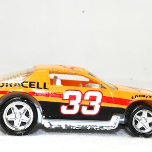 Vintage Hot Wheels Camaro #33 Duracell – Worn Patina, No Box, 1:64 Diecast