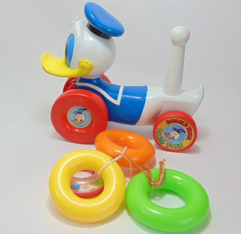 Vintage Toys Donald Duck Ring Toss Disney Pull Toy Etsy