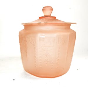 Vintage 1930er Jahre Pink Satin Depression Glas Keksdose mit handgemalten Blumen - Princess von Anchor Hocking