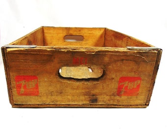 Retro 7 Up 16 0z. Botte Wood Shipping Crate (Ca. 1980's)