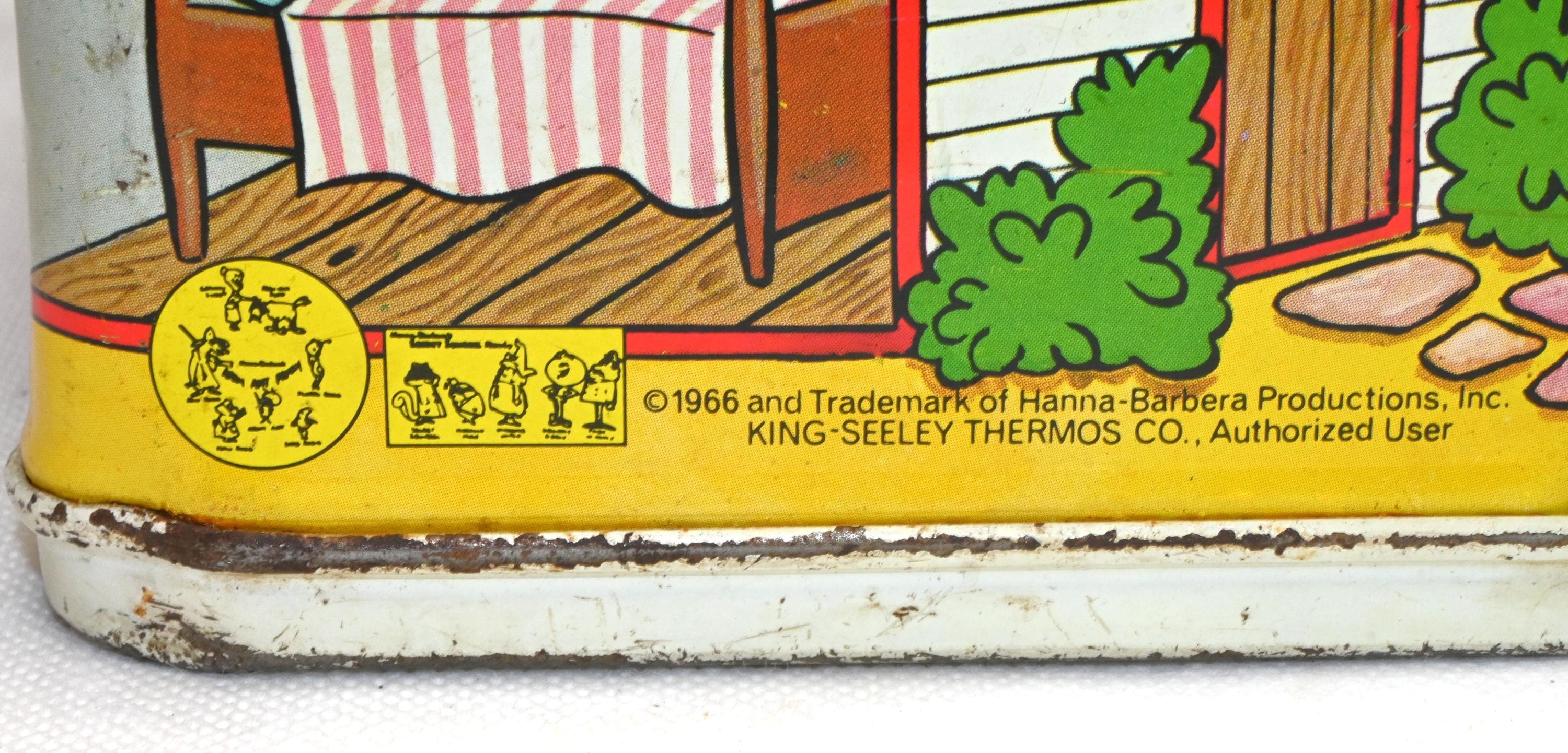 antアイテム 1966 Atom Ant & Secret Squirrel Metal Lunchbox | Thermos Brand