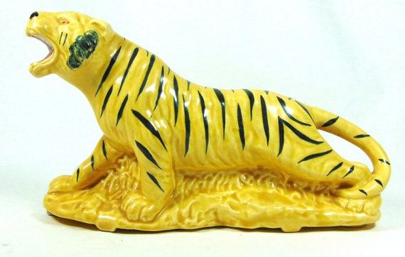 Mid Century Roaring Yellow Tiger TV Planter by Cameron Clay ca. 1950's -   New Zealand