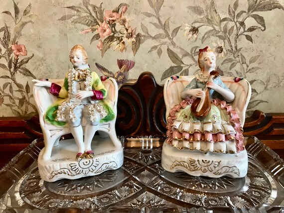 Set of 1950s Porcelain Georgian Colonial Rococo Couple Sitting Figurines - Man & Woman 18th Century costume  - Romantic Hollywood Regency