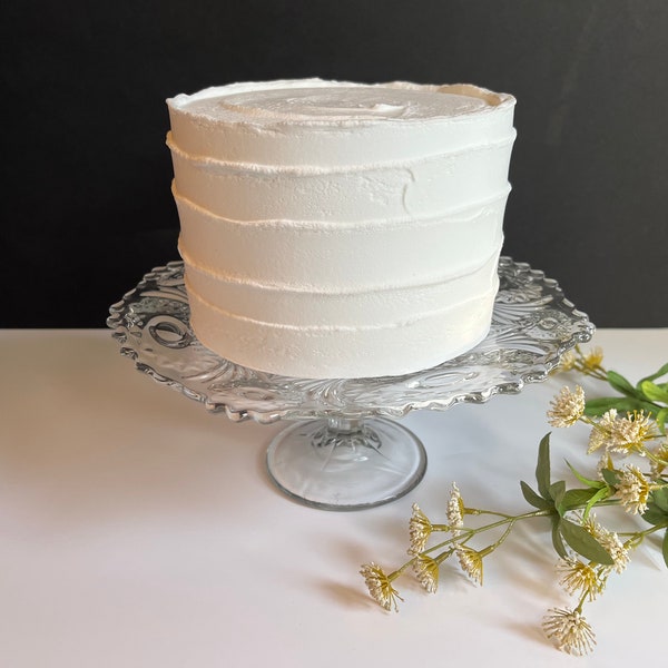 Vintage Clear Glass Cake Stand / Cake Plate on Pedestal - Molded Crystal Glass Wedding Cake Stand - Victorian or Regency style