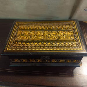 Black & Gold Inlay Jewelry Box