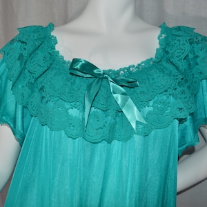 Vintage Village Fair Green Blue Night Gown House Dress Sleepwear Size 8/10