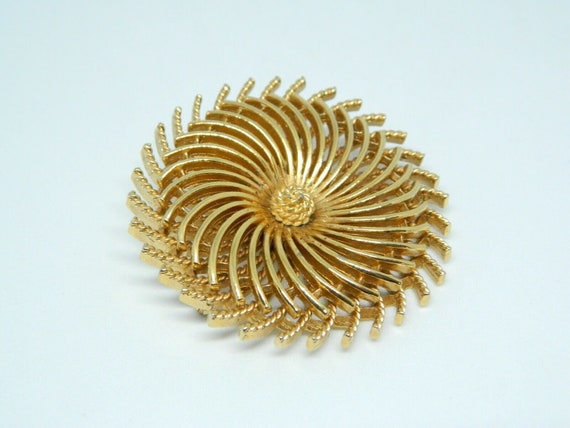 Crown Trifari Modernist Abstract Filigree Pin Whe… - image 2