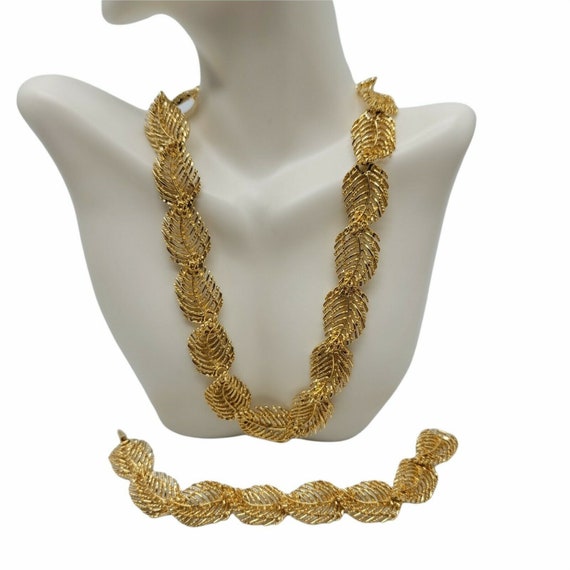 NAPIER Gold Tone Mid-century Garland of 