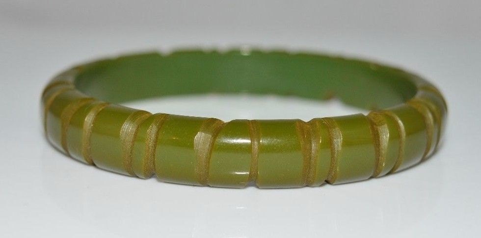 VTG Olive Green BAKELITE TESTED Carved Bangle Bracelet (B  display picture 1
