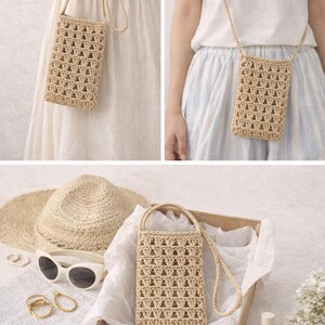 Pu&ograve; includere: Borsa per telefono all'uncinetto beige con una lunga tracolla, mostrata in pi&ugrave; contesti. La borsa ha una forma rettangolare con un design a trama aperta. Gli accessori includono un cappello di paglia, occhiali da sole e anelli. La borsa &egrave; esposta in una scatola.