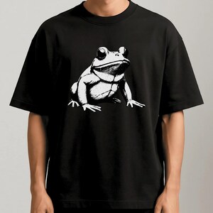 Minimalist Frog Shirt Vintage Tee, Frog Lover Gift, Nature Animal Shirt, Cottagecore Graphic Tee, Comfort Colors, Gorpcore Aesthetic Tee
