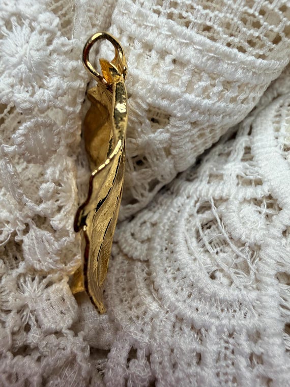 Gold Dipped Birch Leaf Pendant • Vintage Botanica… - image 4