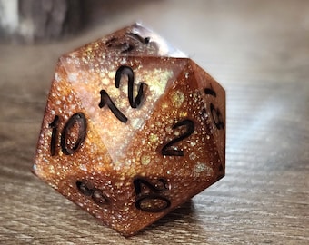 Dragon's Hide - Prismatic:  Single d20 chonk for use in DnD and ttrpgs.