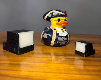 3D-gedruckter Mini-Schlüsselanhänger mit Rotpunktvisier | Geschenk für Schießsportler (Klein/Groß)