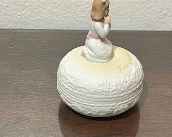 Enesco 1983 Praying Girl Figurine 1st / First Communion Cake Topper Trinket Box Retro Religious Decor