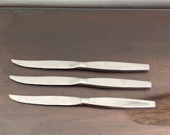 3 Piece Oneida Community Stainless FROSTFIRE Serrated Steak Knives set Vintage