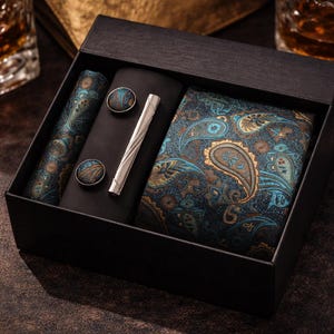 Handgjord sidenslips presentset – Paisley-slips, manschettknappar och näsduk
