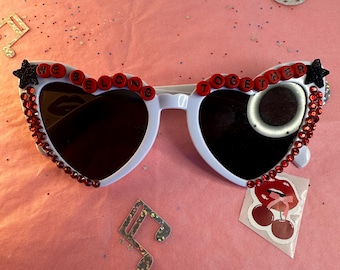 Gafas de sol, accesorios y conciertos de la gira de Harry Styles 2026 (discoteca)